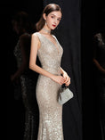 Load image into Gallery viewer, Women's Spring Royal Diamond Silver Sequined Fishtail Slim Sexy Evening Dress Dress