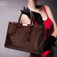 Load image into Gallery viewer, Crocodile Leather woman purse designer bag