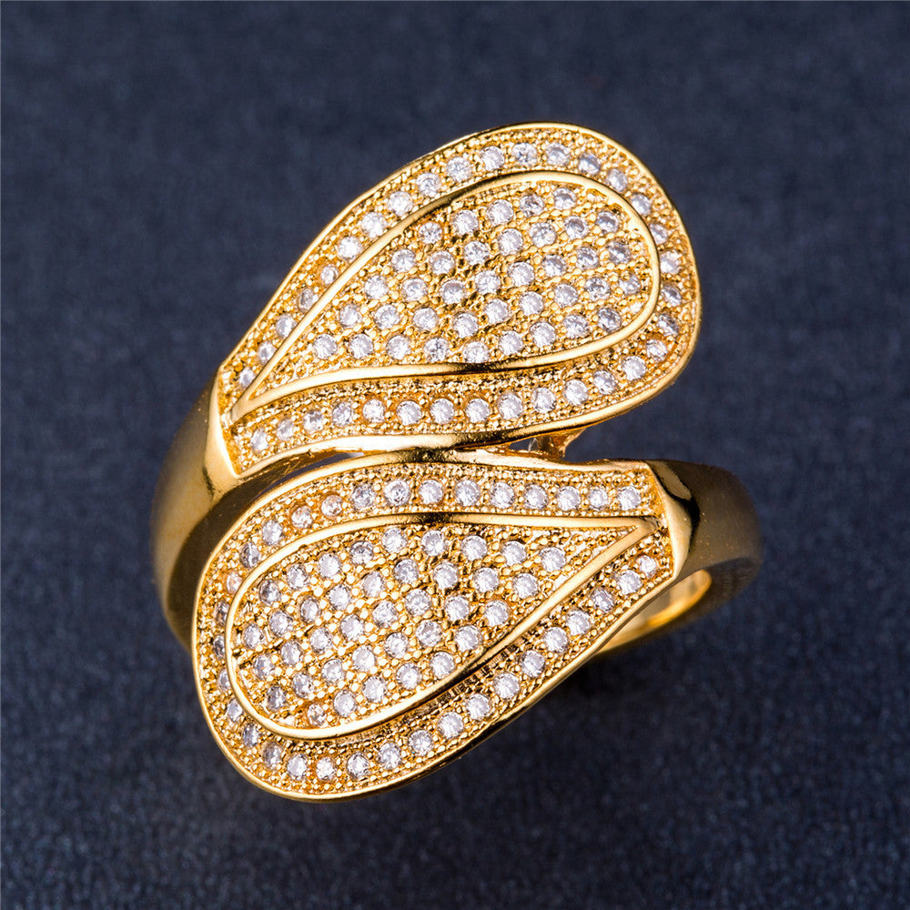 Luxury women's gold plated ring in diamonds