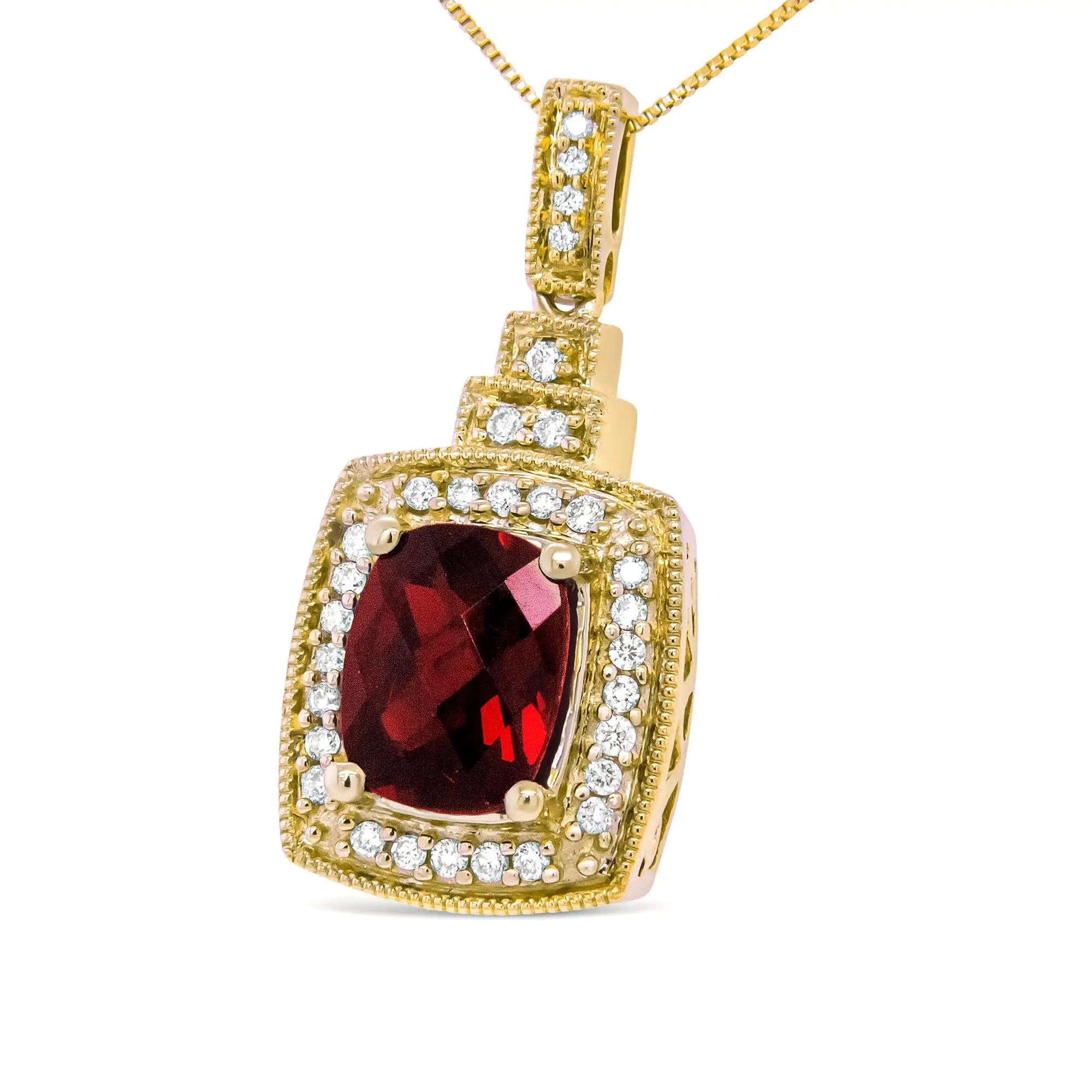 14K Yellow Gold 1/5 Cttw Round Diamond and 9x7mm Cushion Cut Red Garnet Halo 18" Pendant Necklace (H-I Color, VS1-VS2 Clarity)