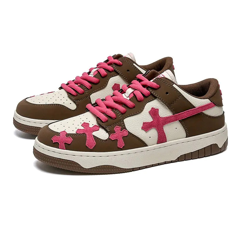 Cross low rise sneaker